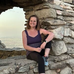 Meet your Posher, Cassandra